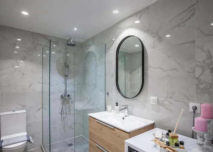 Aretha-simone-your Urban Appartement Thessaloniki